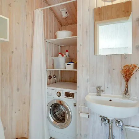 Holiday home Hagbard *